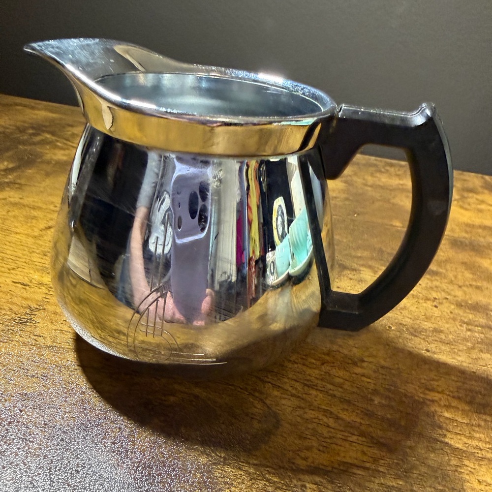 Sunbeam Vintage Creamer, 1 piece.